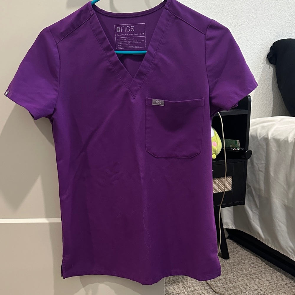 Figs Vivid Purple Scrub Top